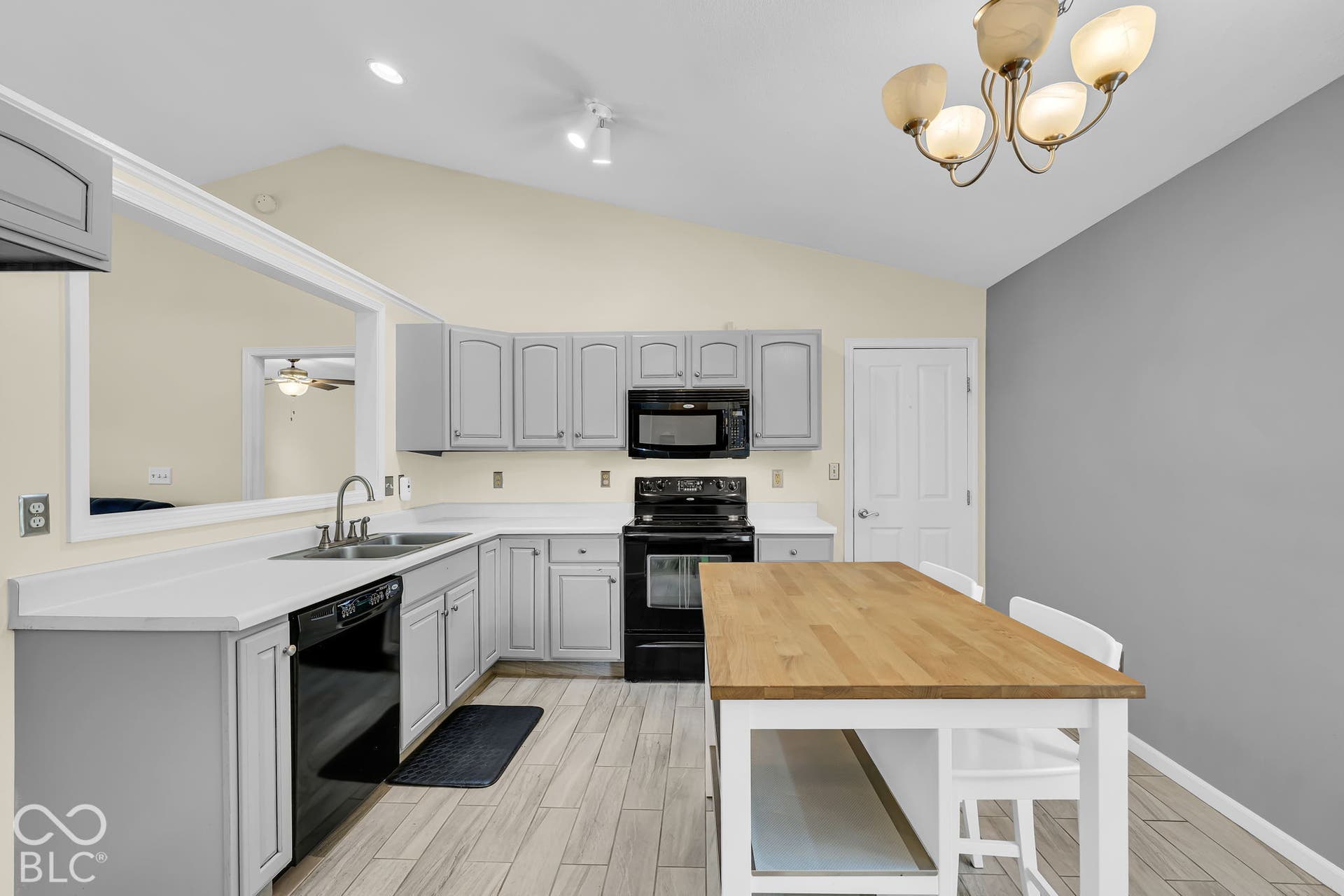 12760 Glengary Drive, Fishers, IN 46038