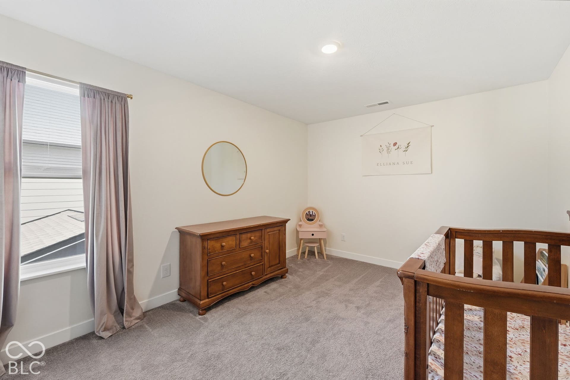 Great sized bedroom with walk-in closet!