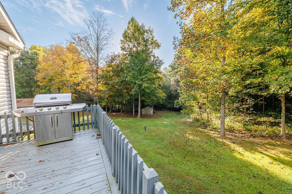 4006 Little Creek Drive S, Spencer, IN 47460 Deck