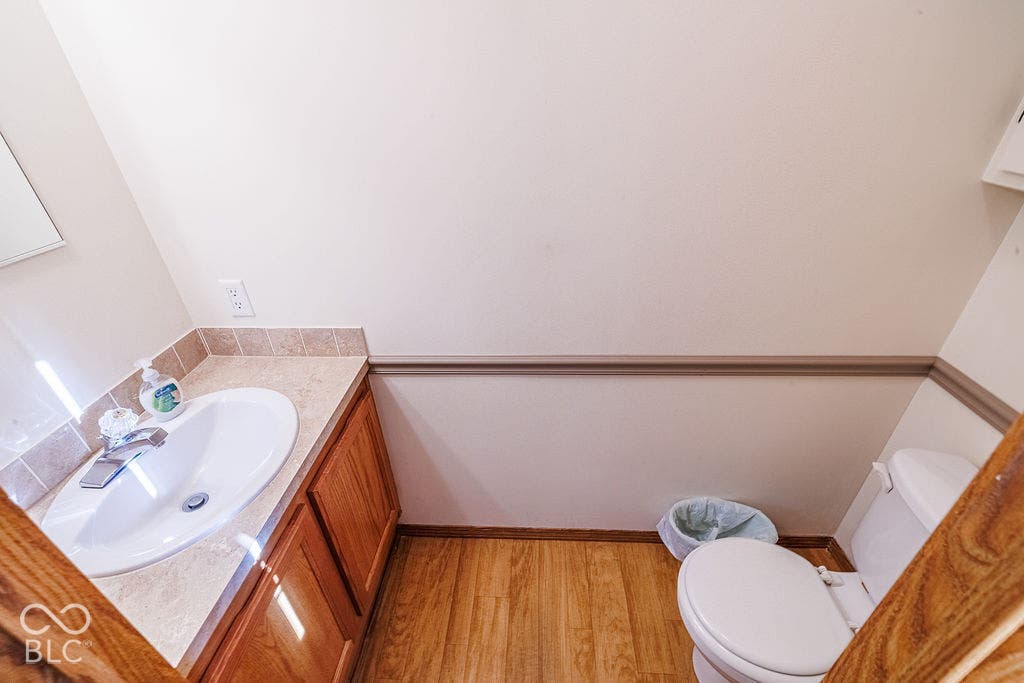 4006 Little Creek Drive S, Spencer, IN 47460 Bathroom