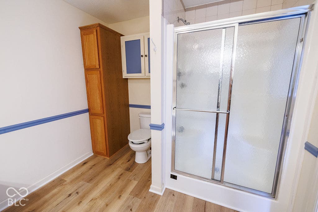 4006 Little Creek Drive S, Spencer, IN 47460 Bathroom
