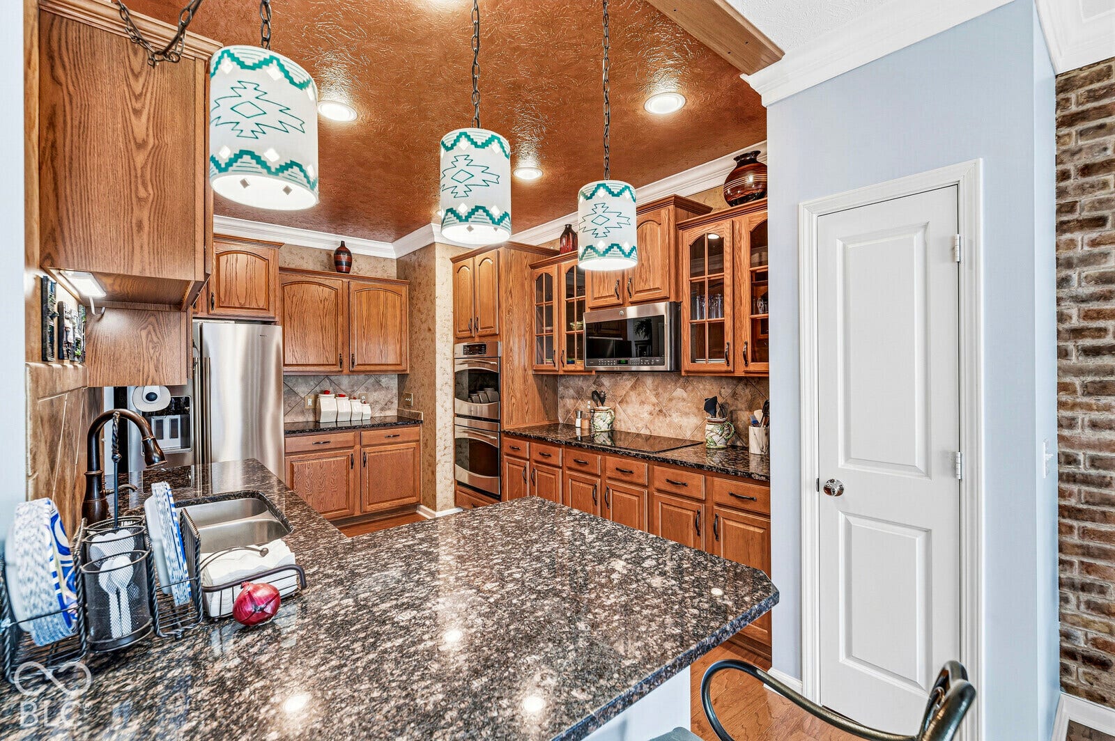 9554 Oakley Drive, Indianapolis, IN 46260