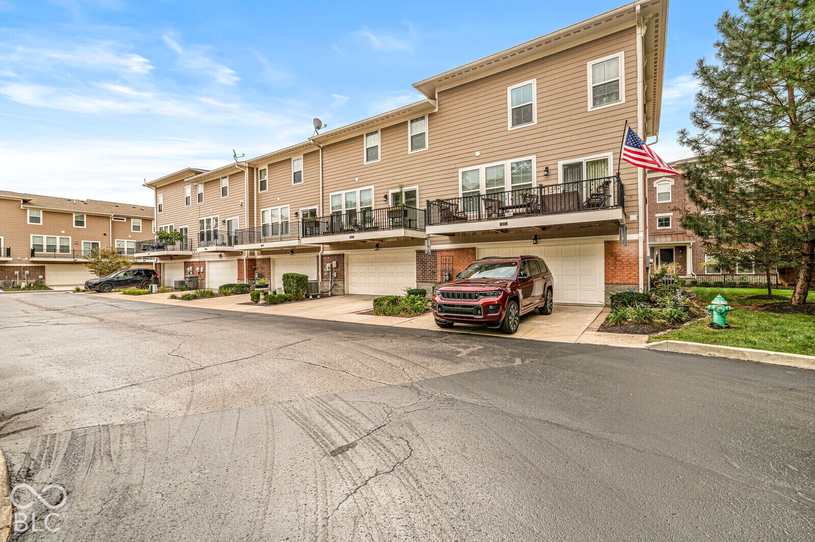 9554 Oakley Drive, Indianapolis, IN 46260