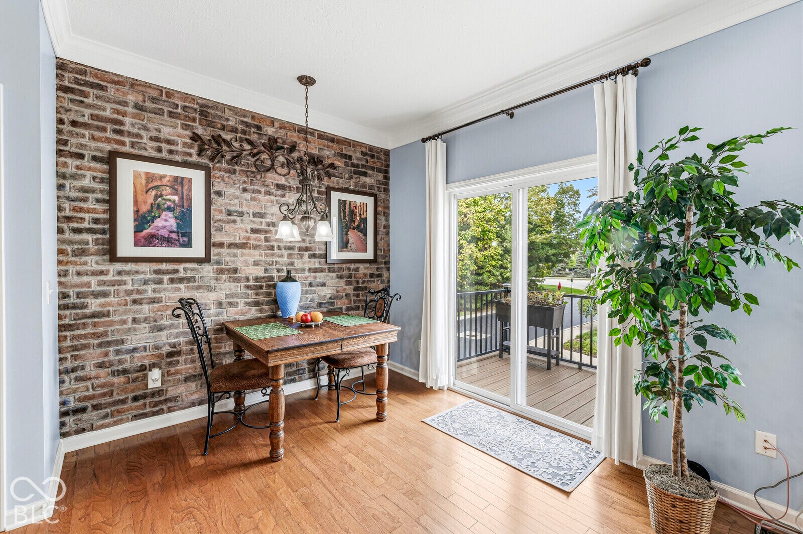 9554 Oakley Drive, Indianapolis, IN 46260