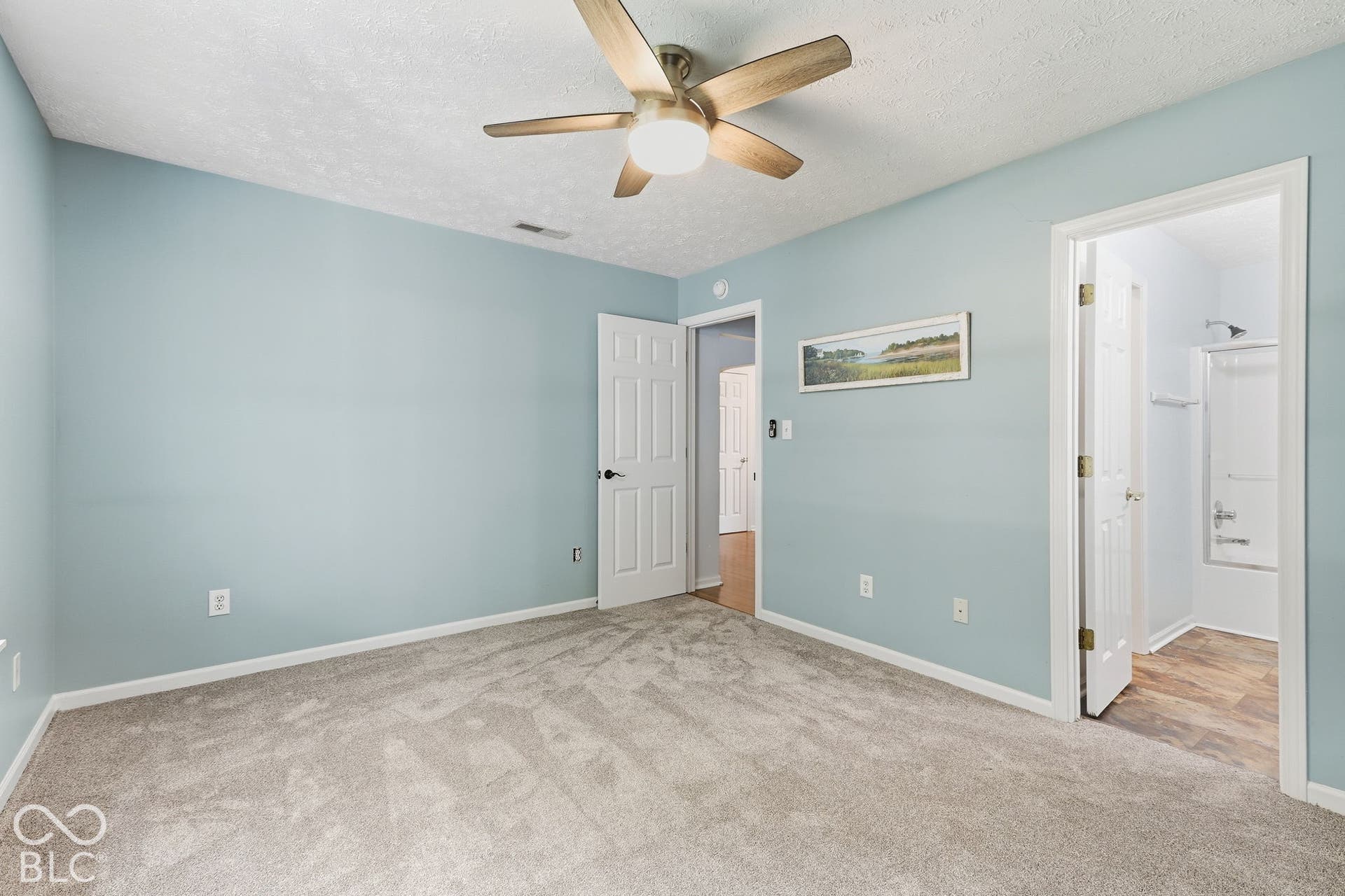 6276 Briargate Drive, Zionsville, IN 46077