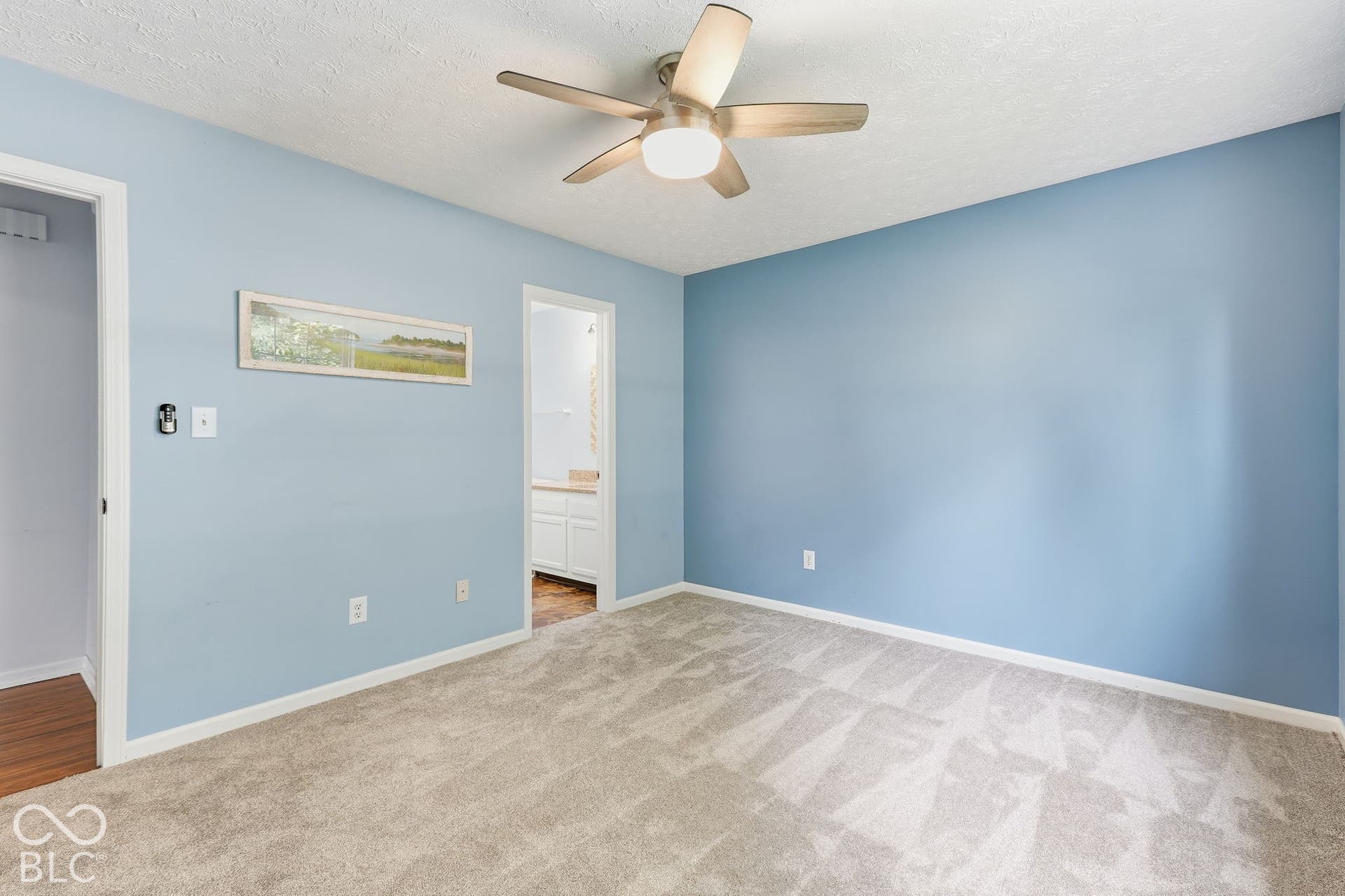 6276 Briargate Drive, Zionsville, IN 46077