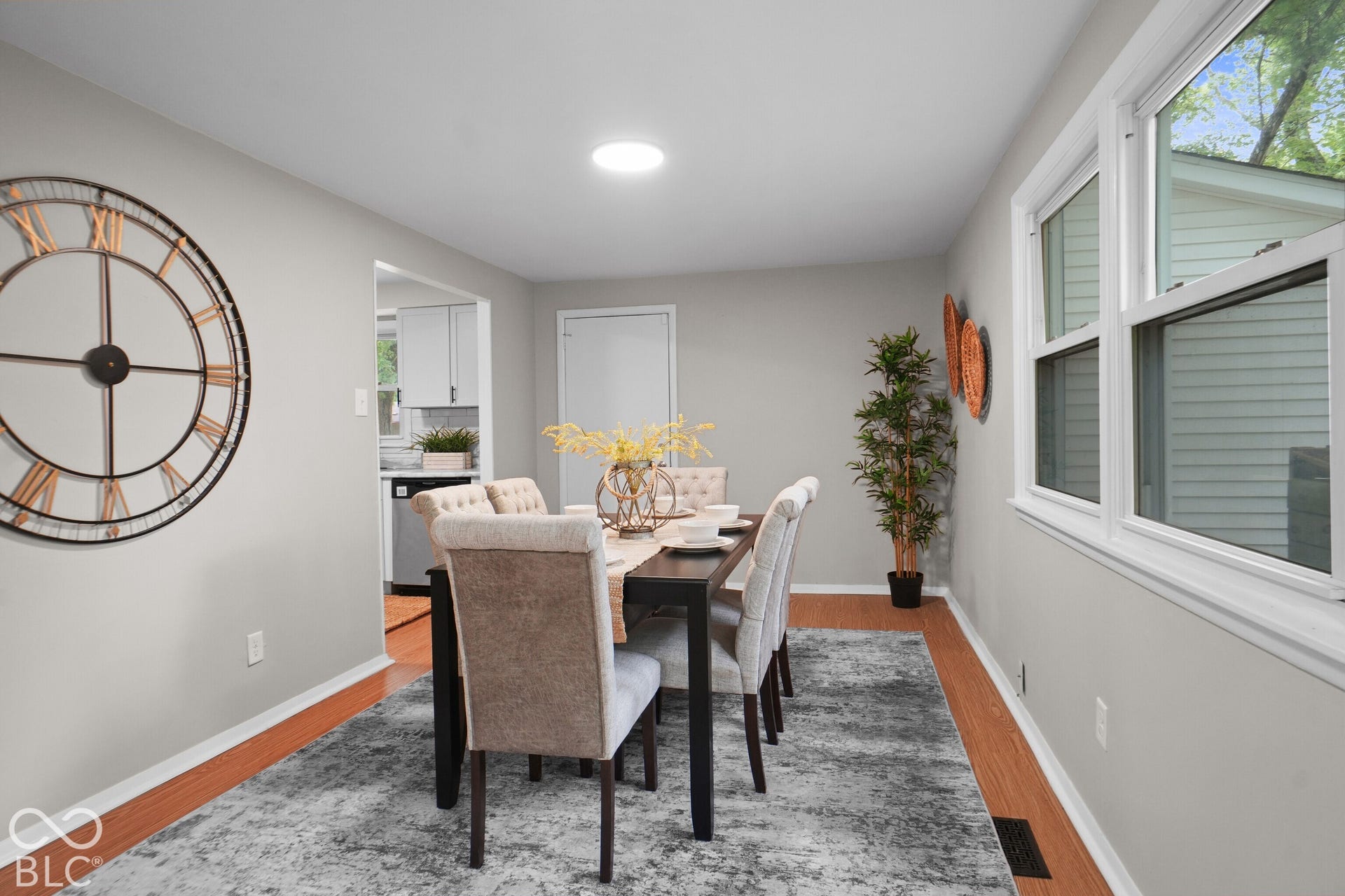 7337 Woodside Drive, Indianapolis, IN 46260
