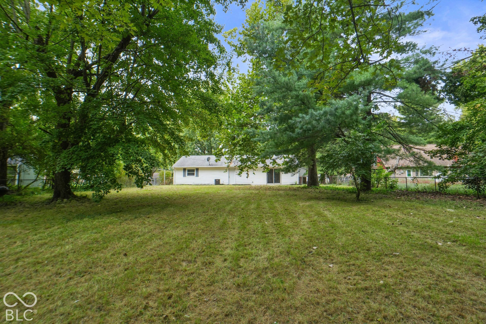 7337 Woodside Drive, Indianapolis, IN 46260