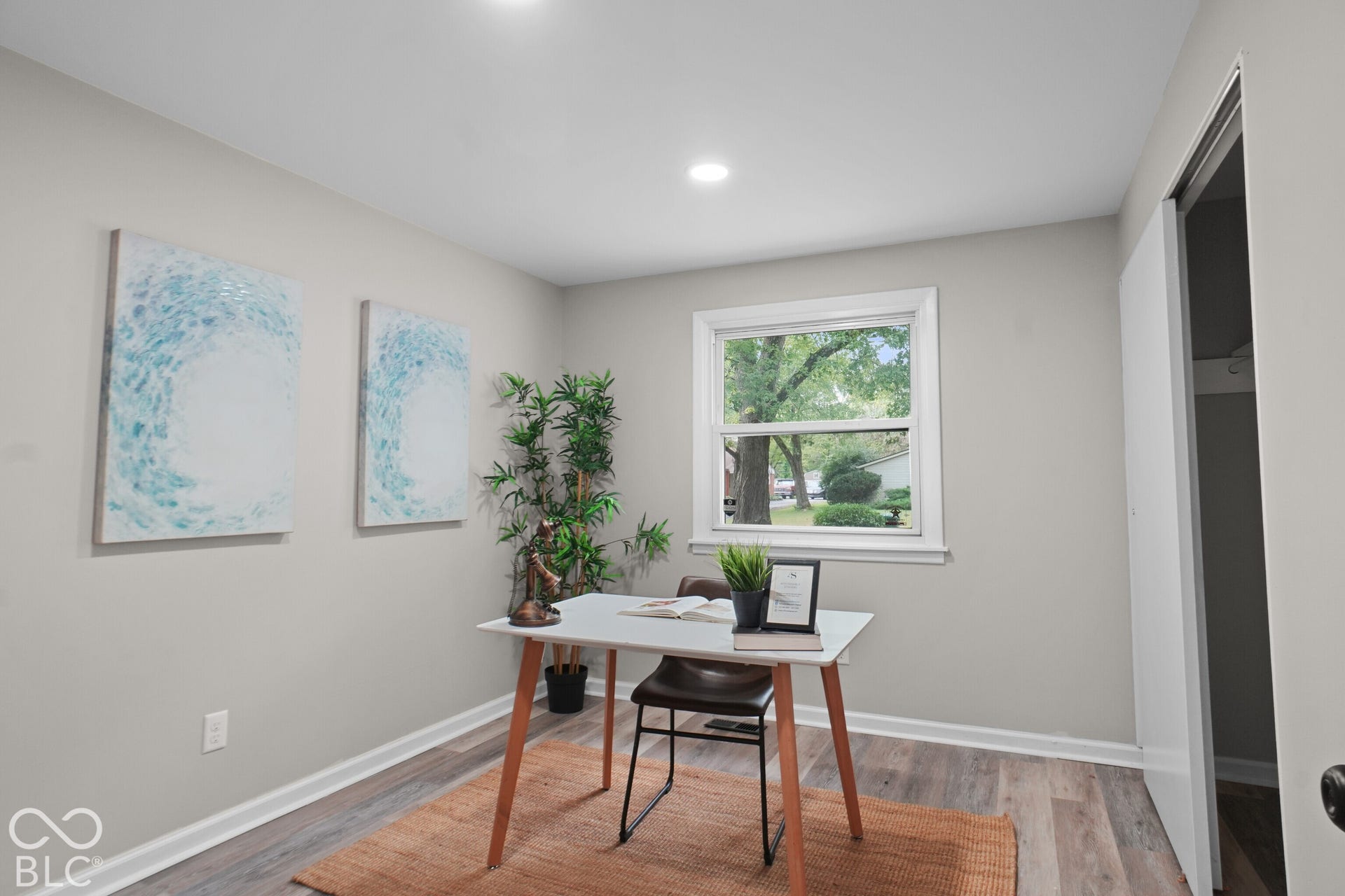 7337 Woodside Drive, Indianapolis, IN 46260