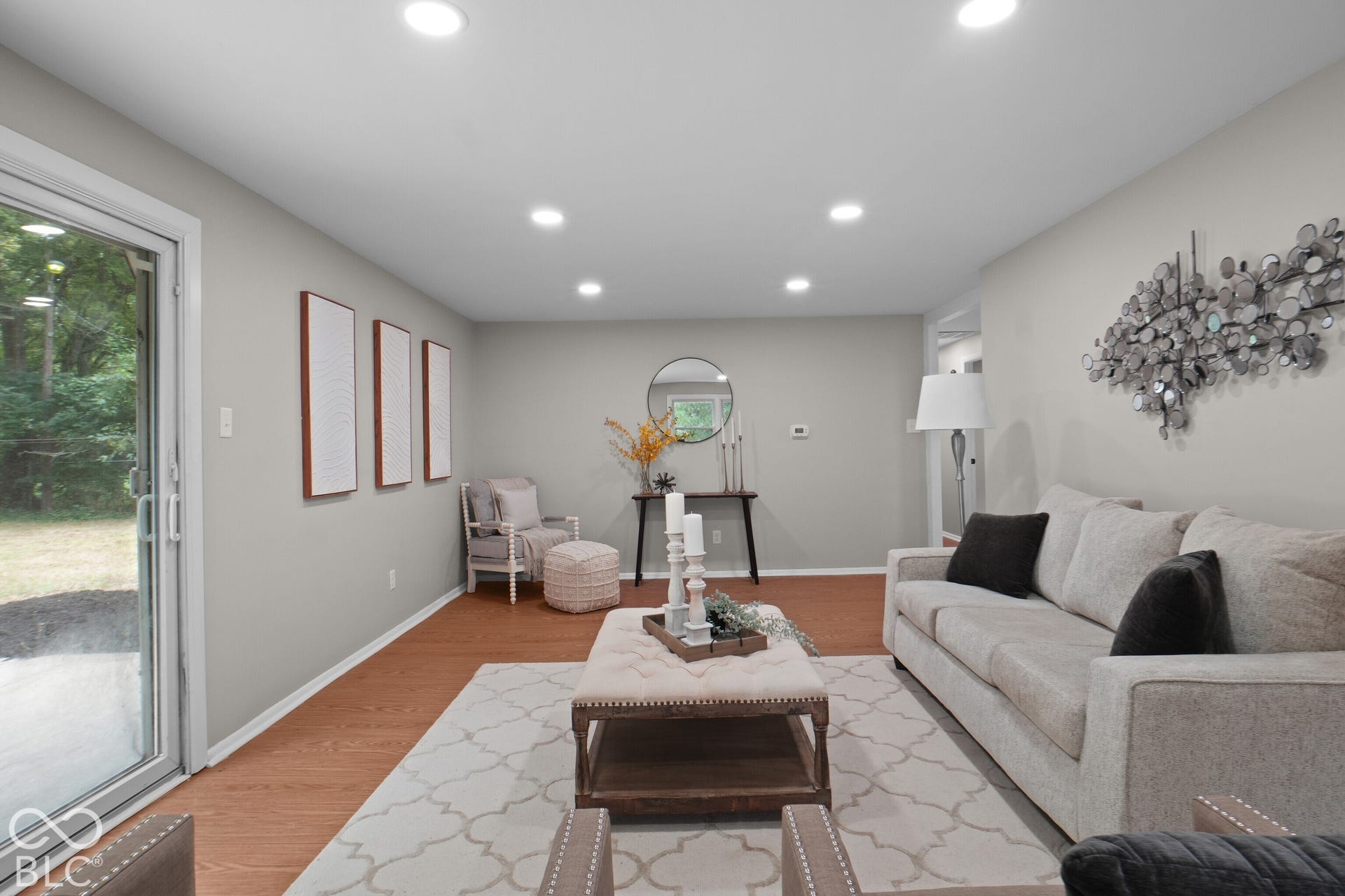 7337 Woodside Drive, Indianapolis, IN 46260