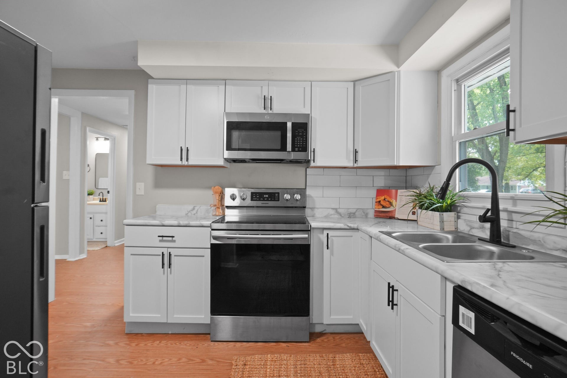 7337 Woodside Drive, Indianapolis, IN 46260