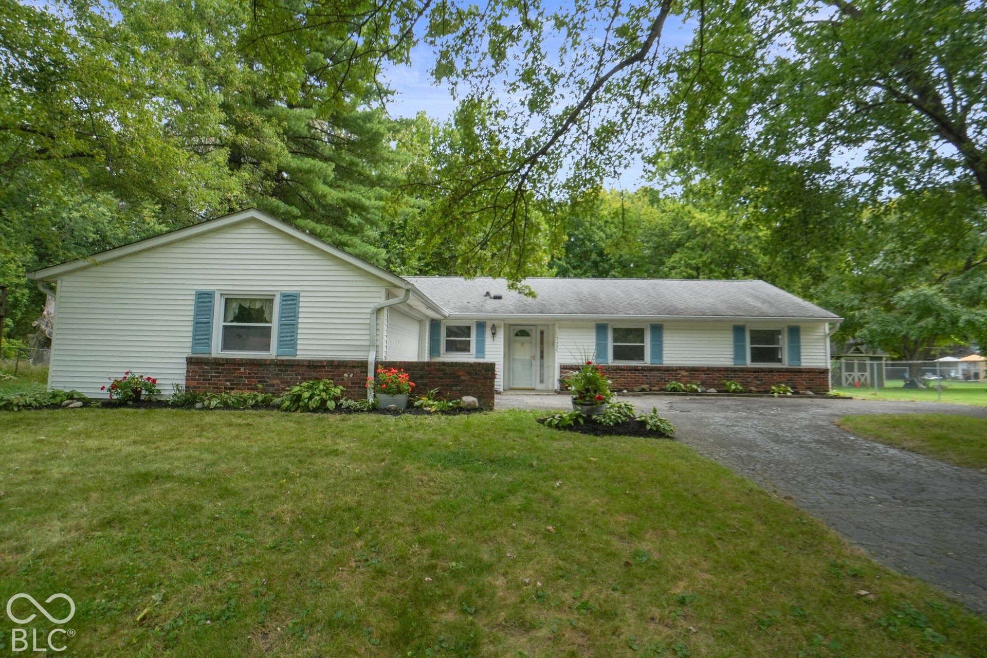 7337 Woodside Drive, Indianapolis, IN 46260