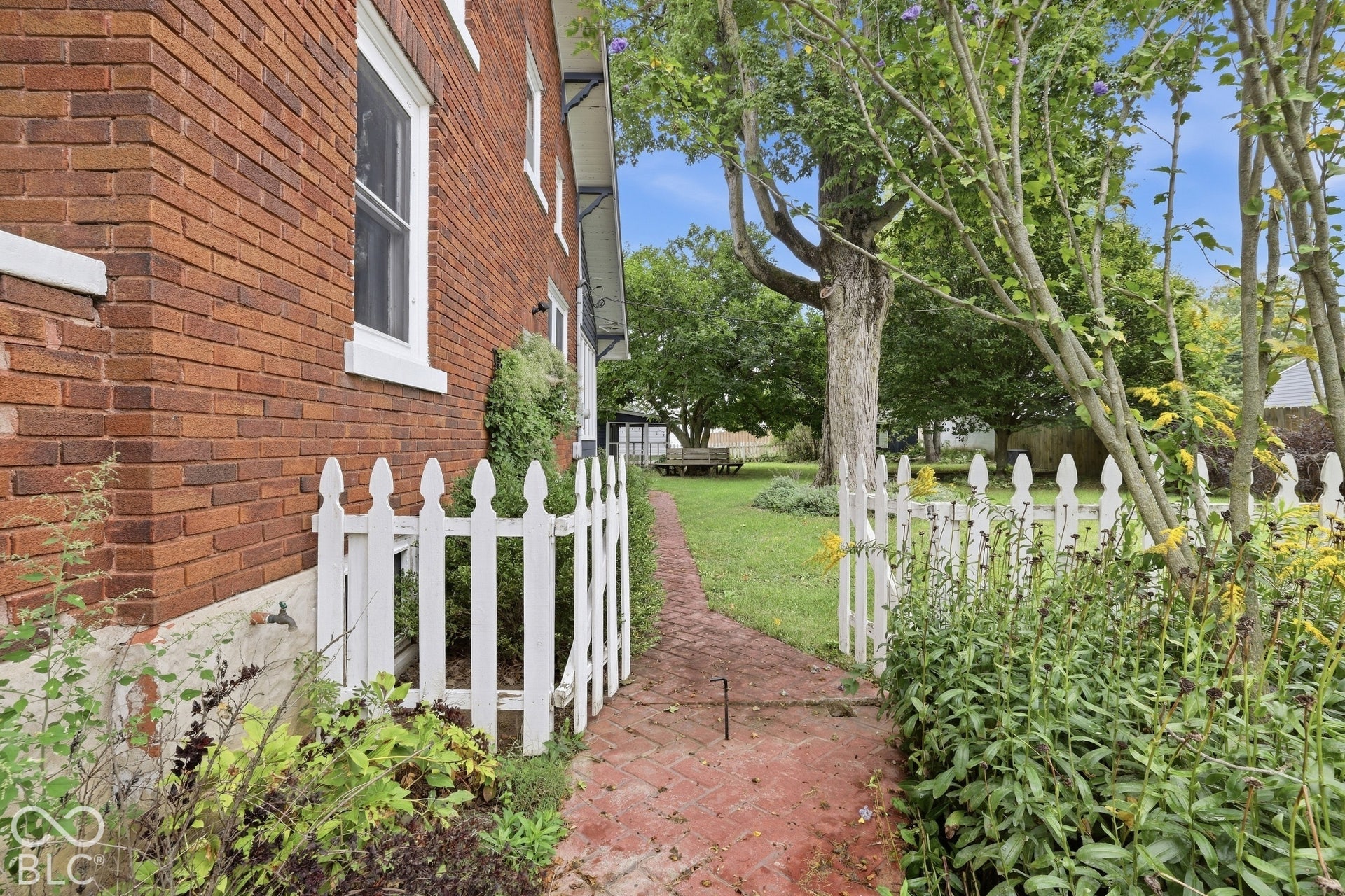 6415 Oaklandon Road, Indianapolis, IN 46236