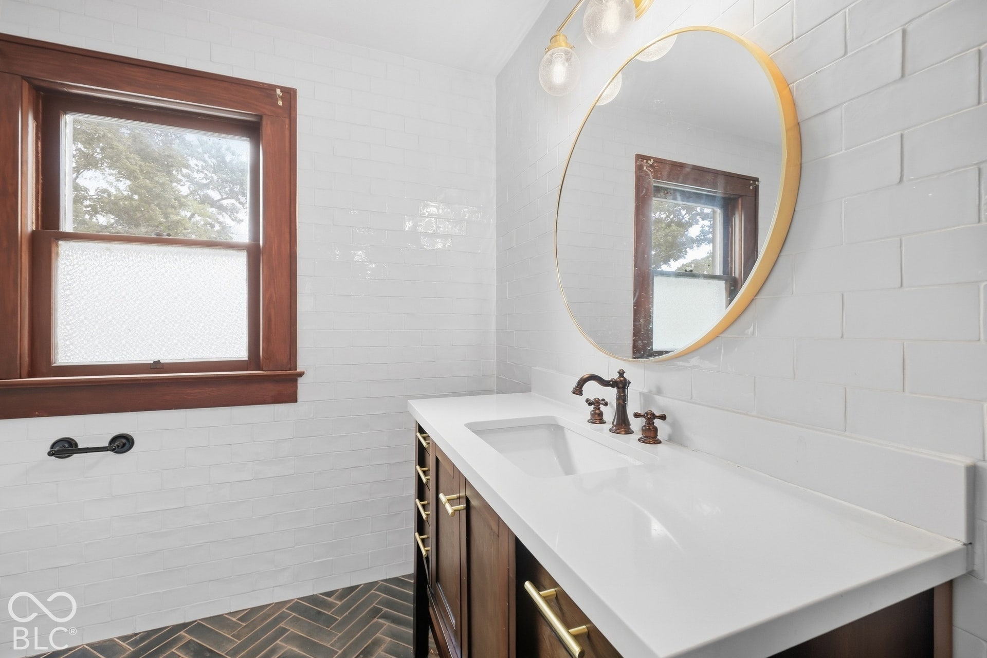 6415 Oaklandon Road, Indianapolis, IN 46236