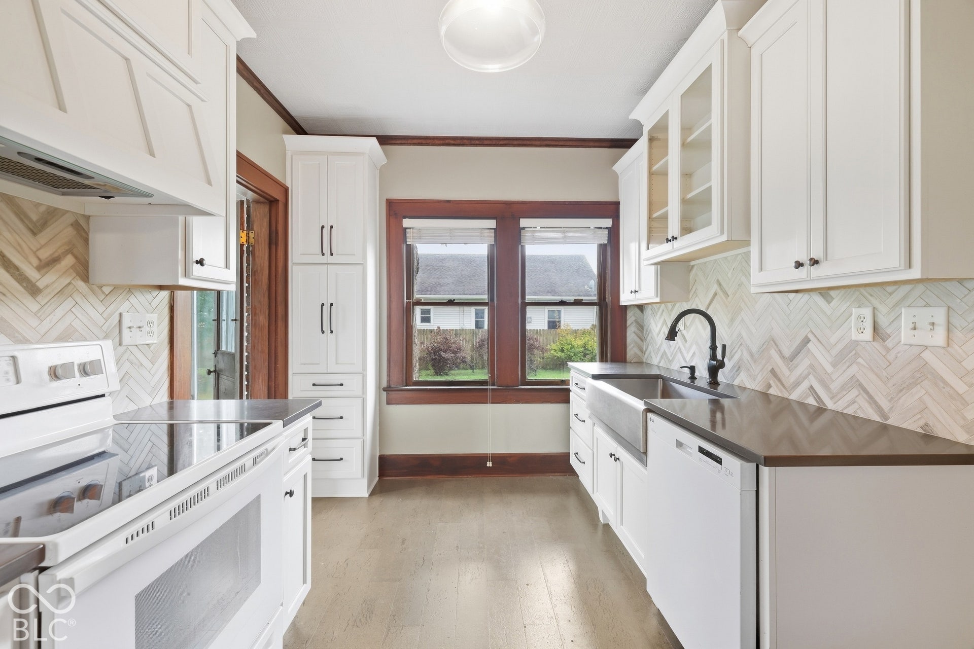 6415 Oaklandon Road, Indianapolis, IN 46236