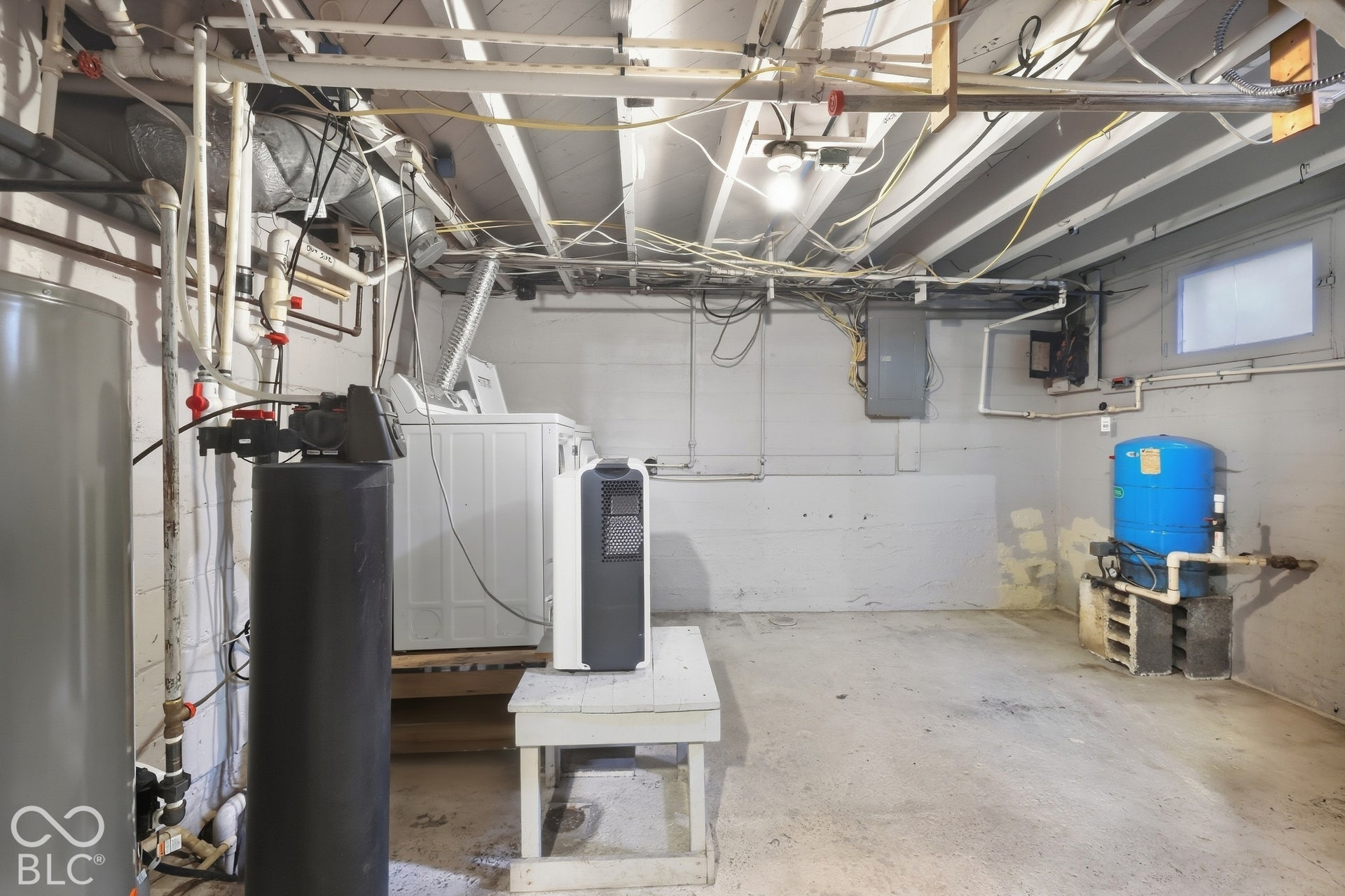 6415 Oaklandon Road, Indianapolis, IN 46236