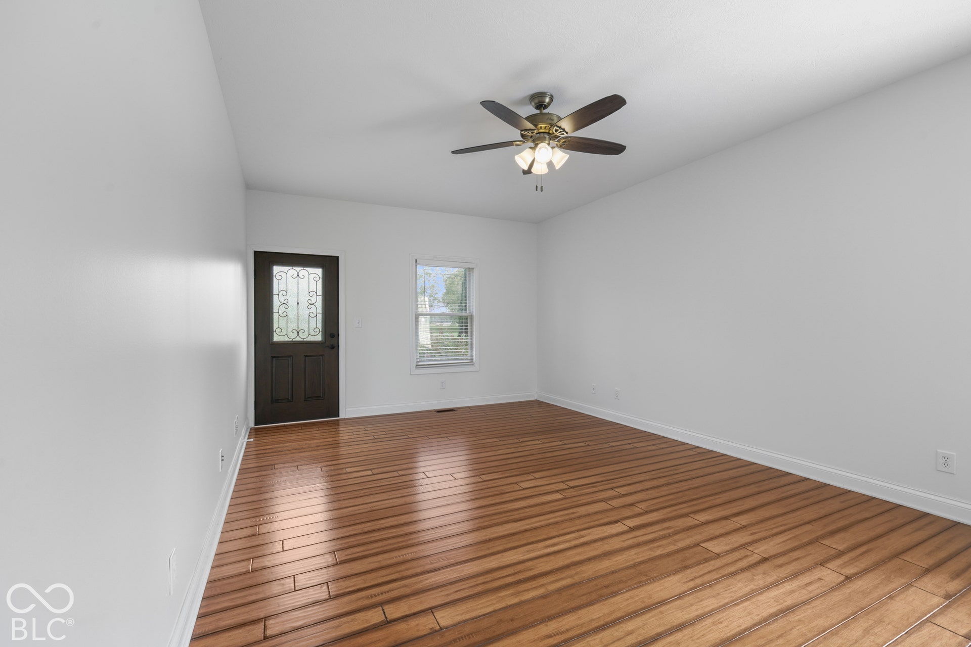 5976 E Holes Crossing Drive, Crawfordsville, IN 47933 PRIMARY BEDROOM