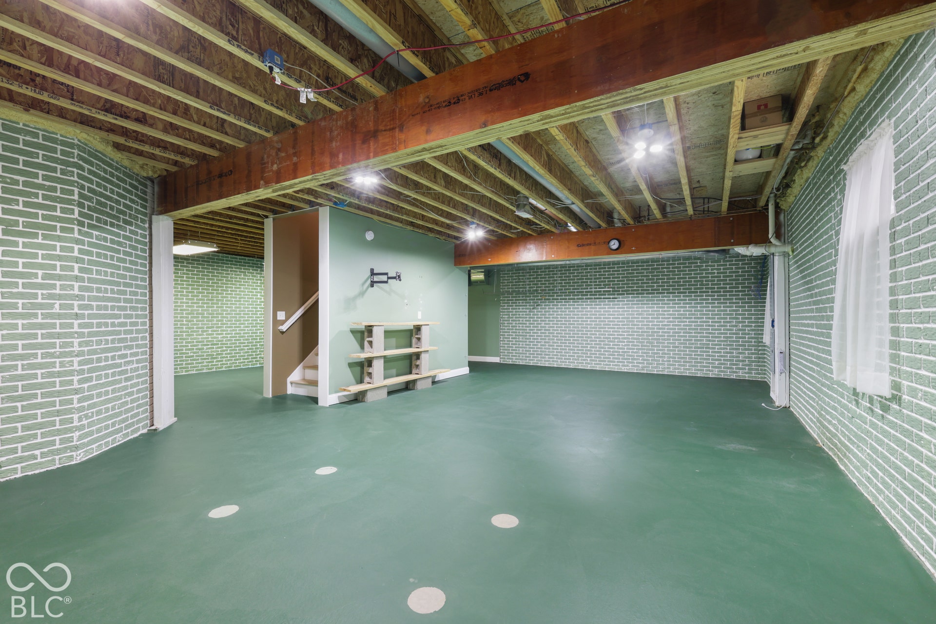 5976 E Holes Crossing Drive, Crawfordsville, IN 47933 POURED FINISHED WALLS ALLOW YOU TO HAVE A FINISHED LOOK WITHOUT THE EXTRA EXPENSE OF DRYWALL.