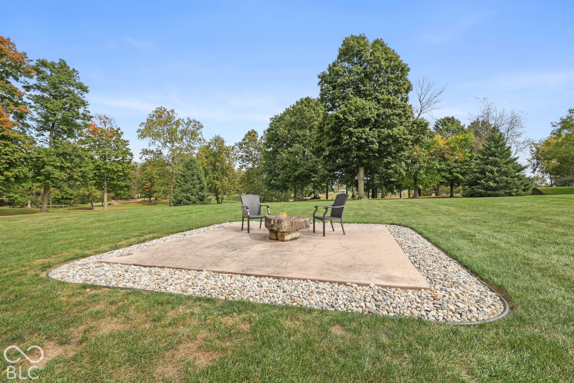 5976 E Holes Crossing Drive, Crawfordsville, IN 47933 SECOND BACKYARD PAVER PATIO HAS A FIRE TABLE FUELED BY PROPANE