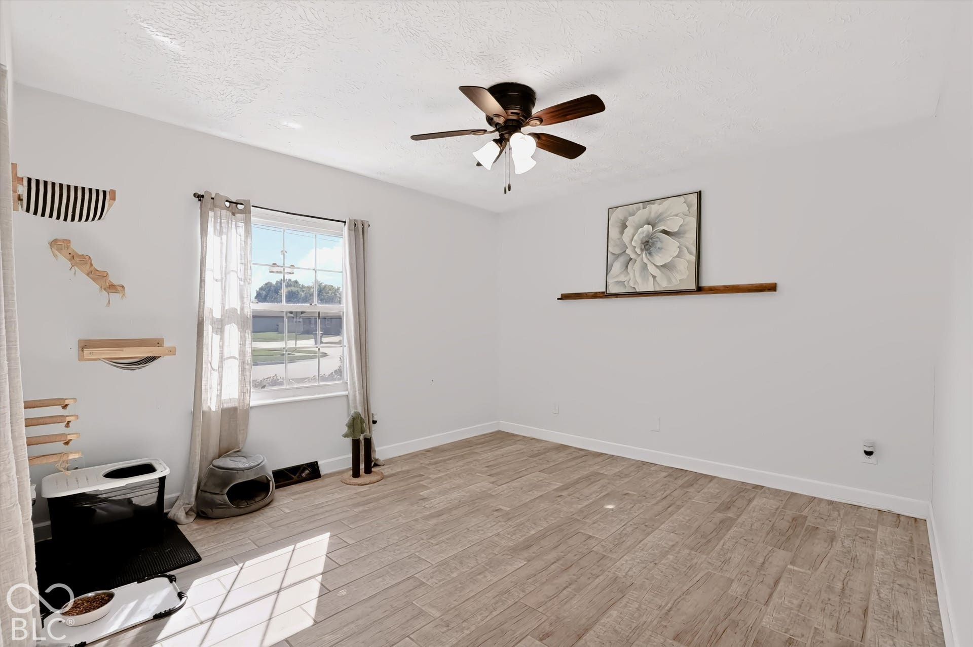 390 Three Notch Lane, Bargersville, IN 46106 390 Three Notch Lane, Bargersville, IN 46106