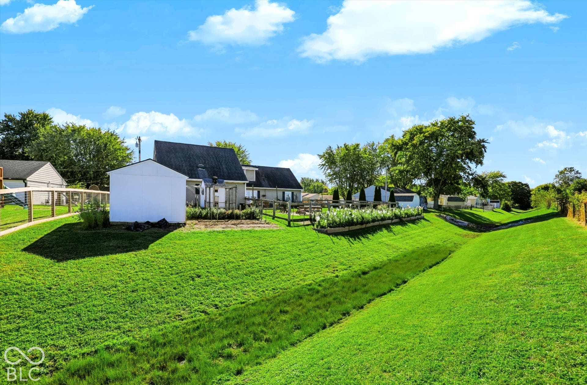 390 Three Notch Lane, Bargersville, IN 46106 390 Three Notch Lane, Bargersville, IN 46106