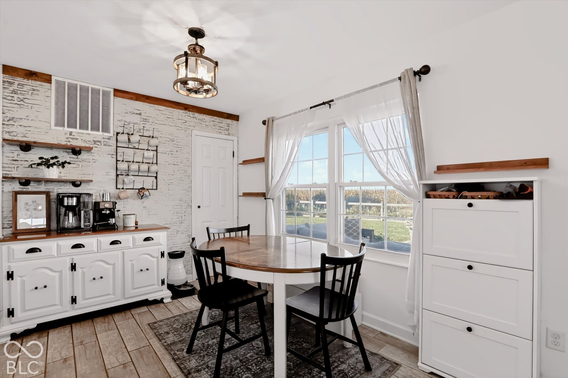390 Three Notch Lane, Bargersville, IN 46106 390 Three Notch Lane, Bargersville, IN 46106