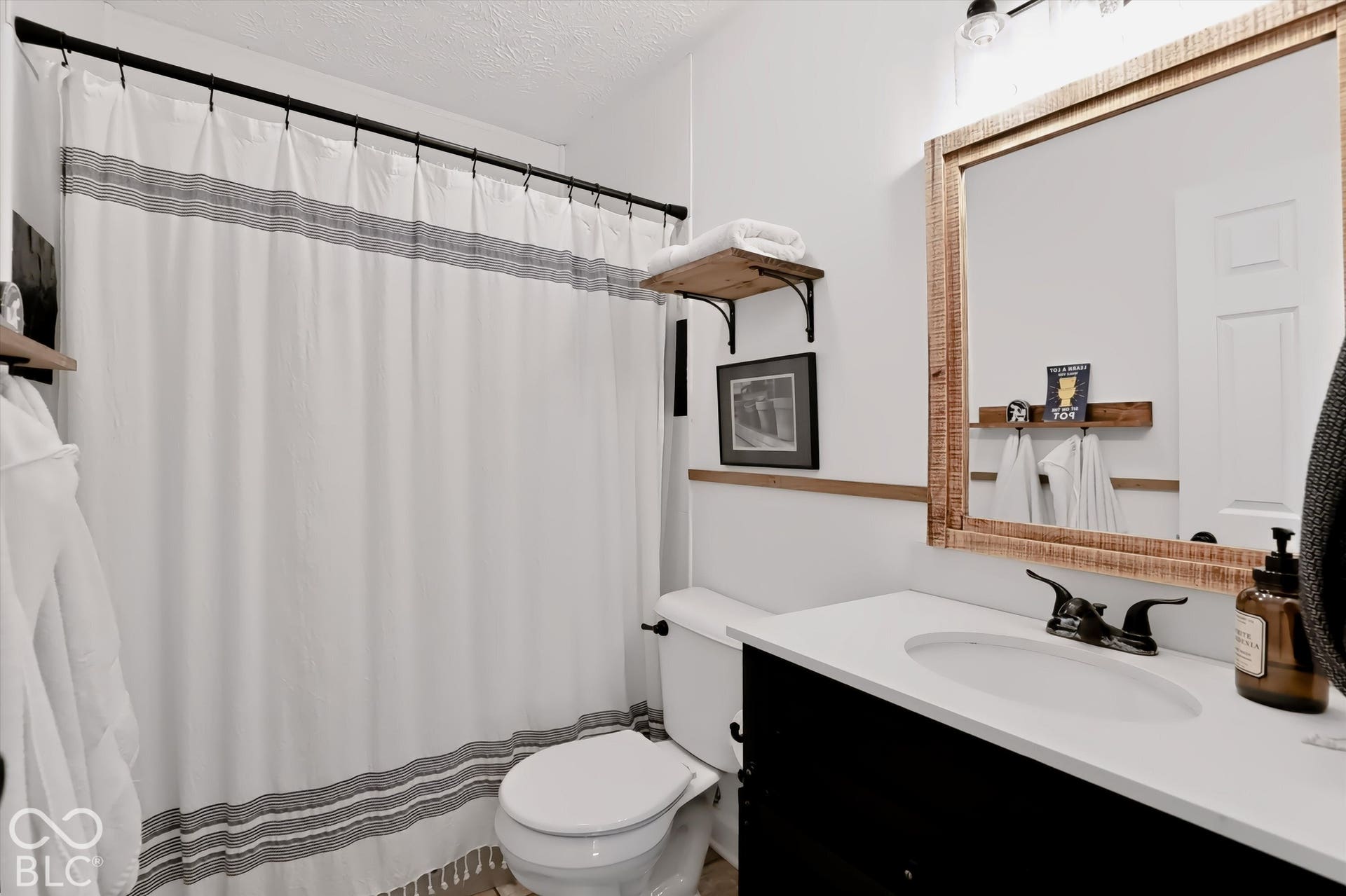 390 Three Notch Lane, Bargersville, IN 46106 390 Three Notch Lane, Bargersville, IN 46106