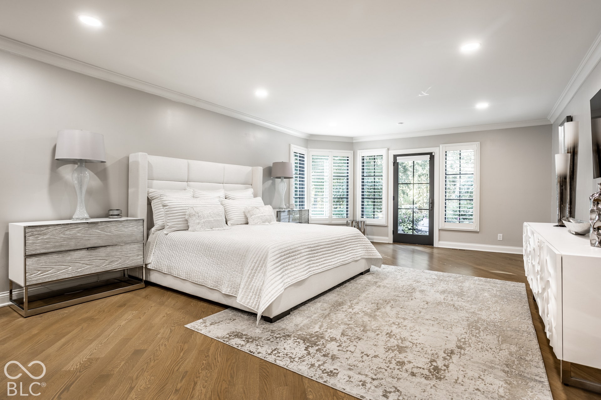 7951 Meridian Hills Lane, Indianapolis, IN 46240
