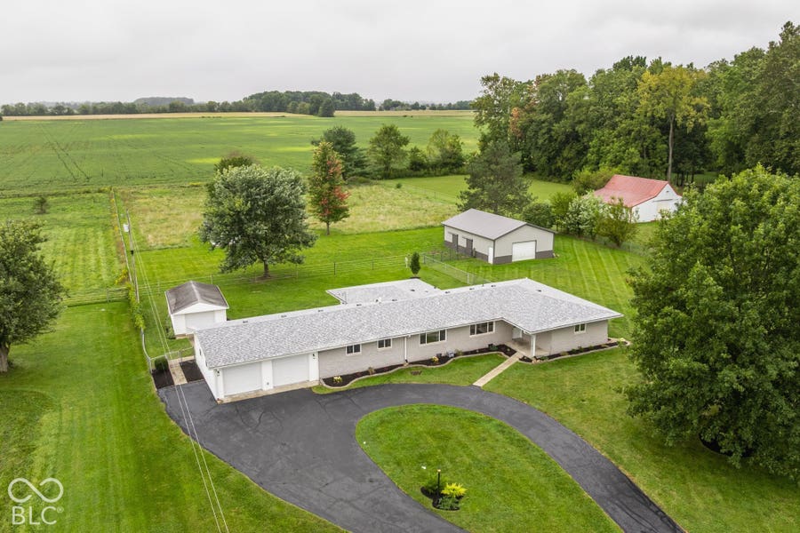 Property photo for 987 W Stones Crossing Road, Greenwood, IN