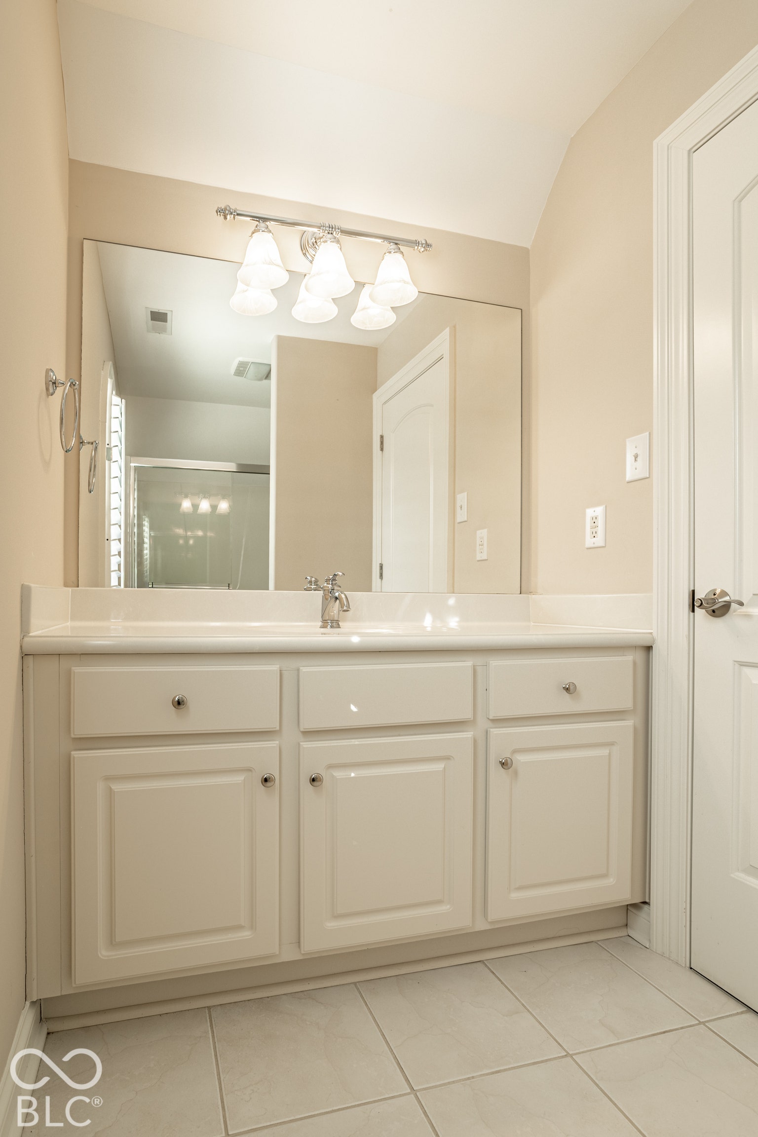 3404 Walnut Creek Court, Carmel, IN 46032