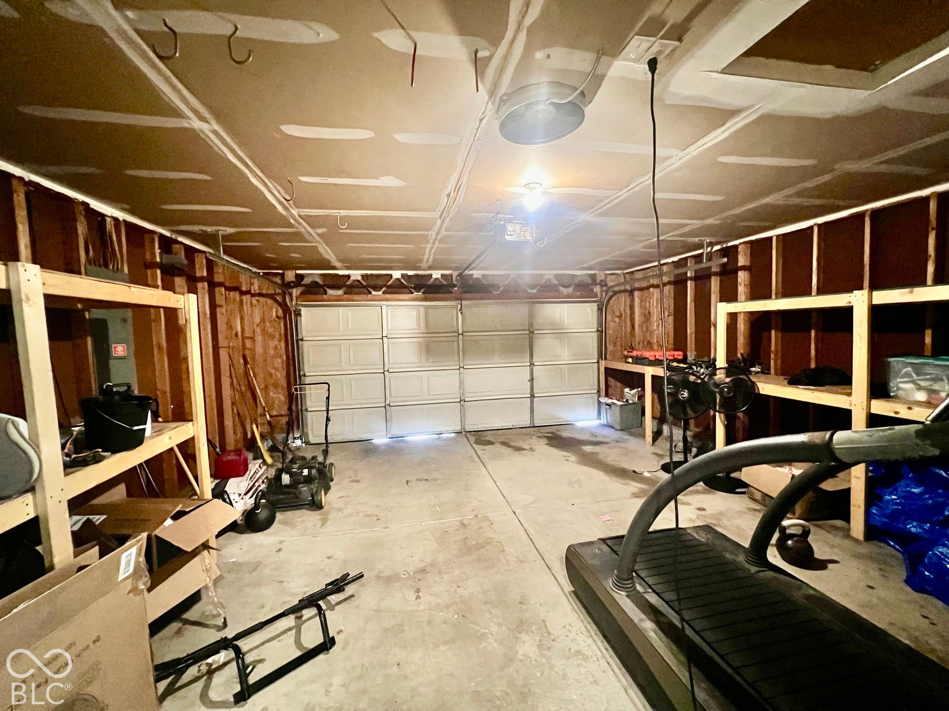 2390 Lakecrest Drive, Columbus, IN 47201