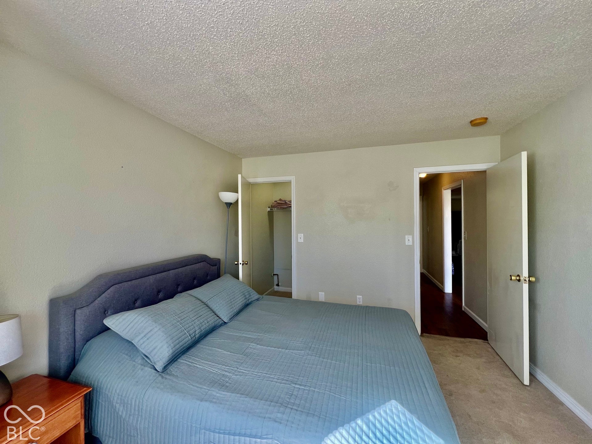 2390 Lakecrest Drive, Columbus, IN 47201