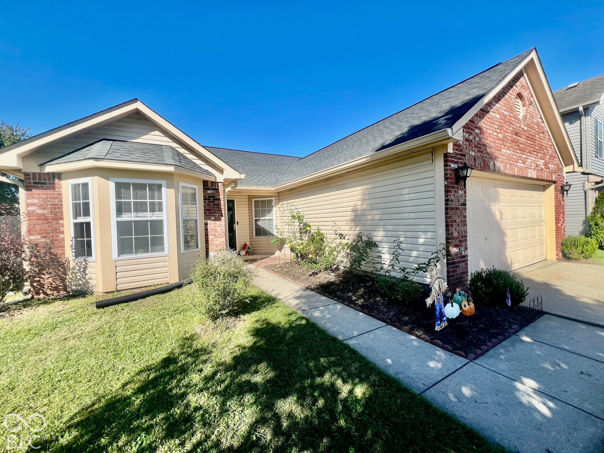 2390 Lakecrest Drive, Columbus, IN 47201