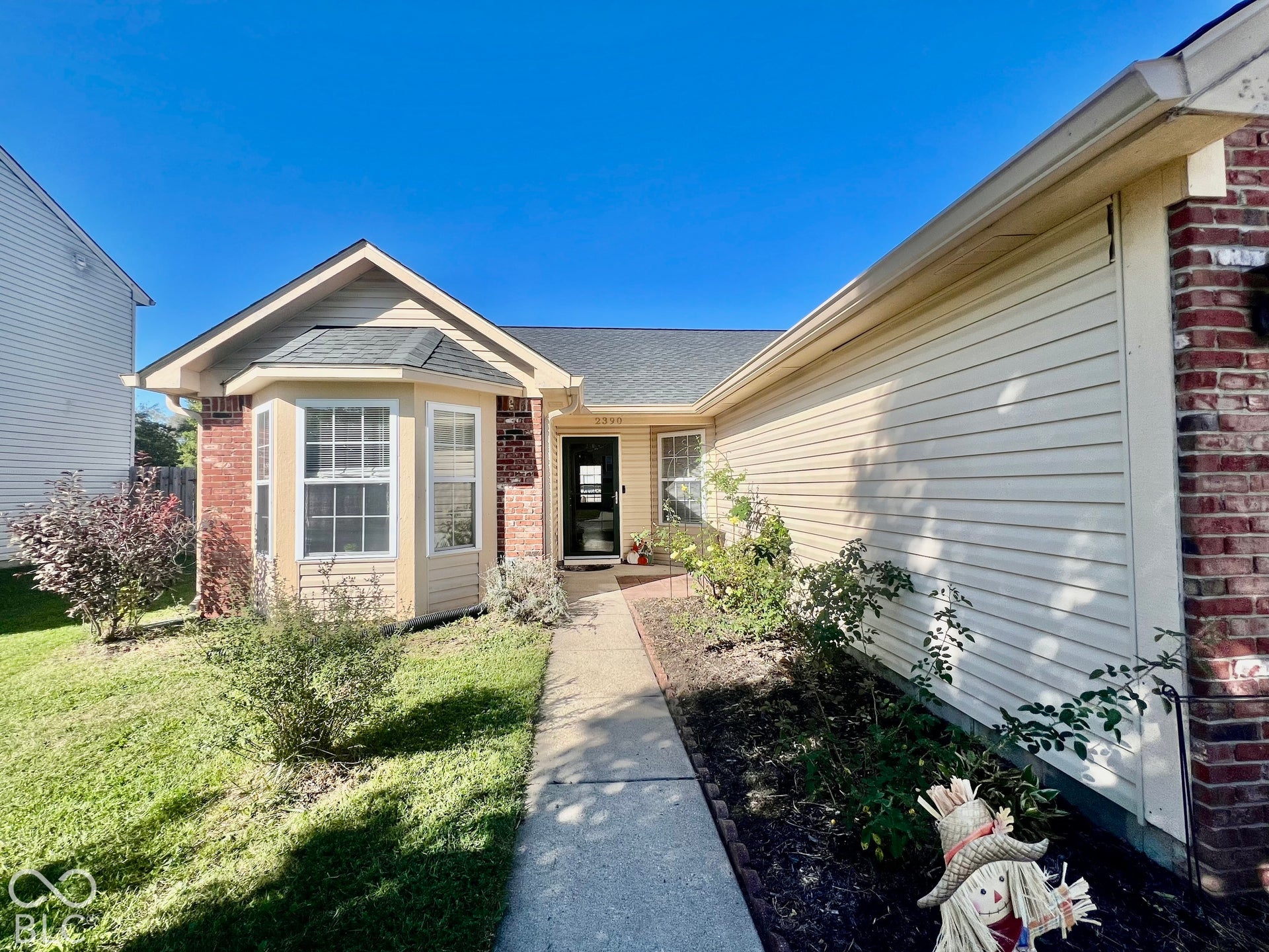 2390 Lakecrest Drive, Columbus, IN 47201