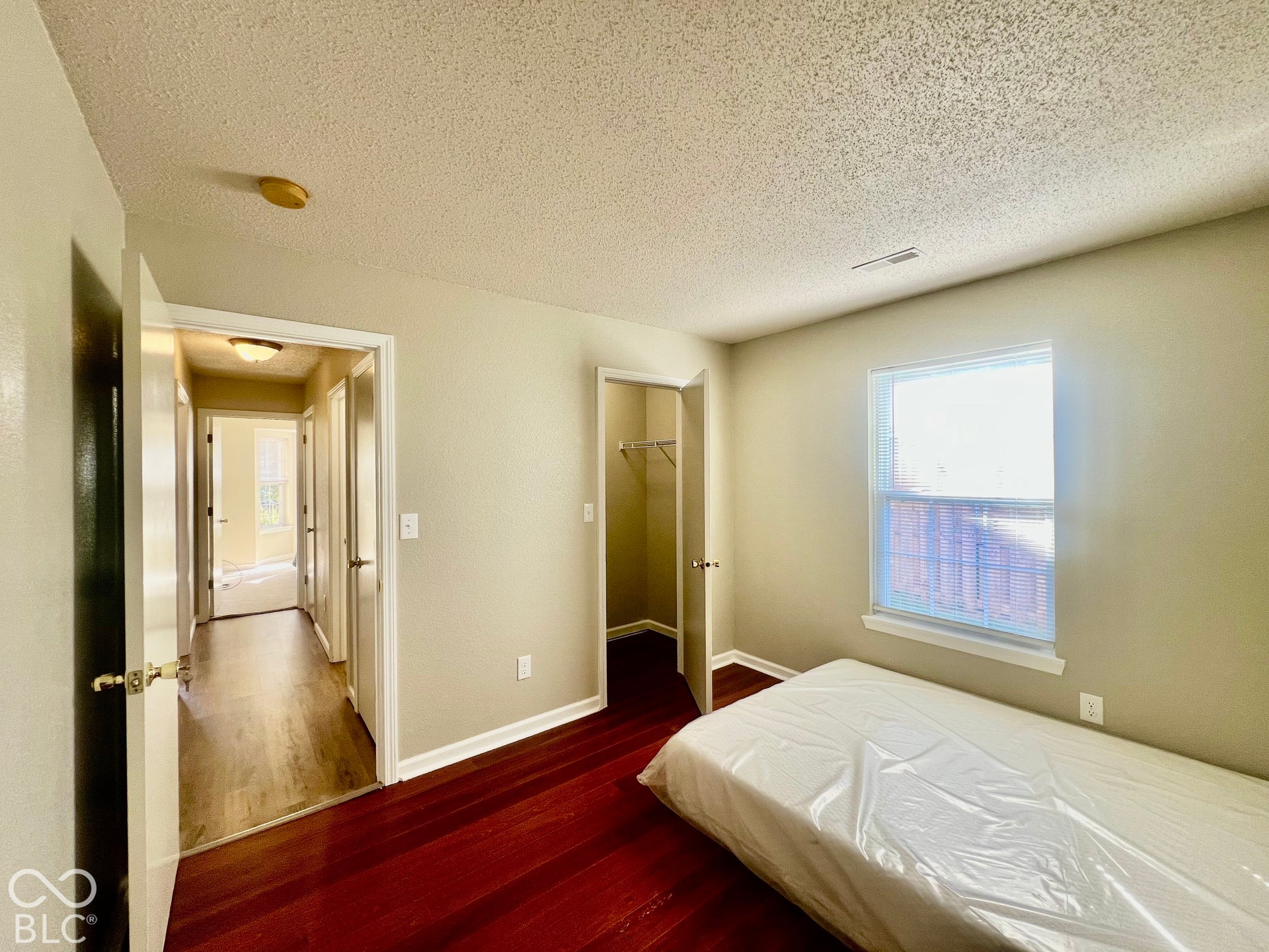 2390 Lakecrest Drive, Columbus, IN 47201