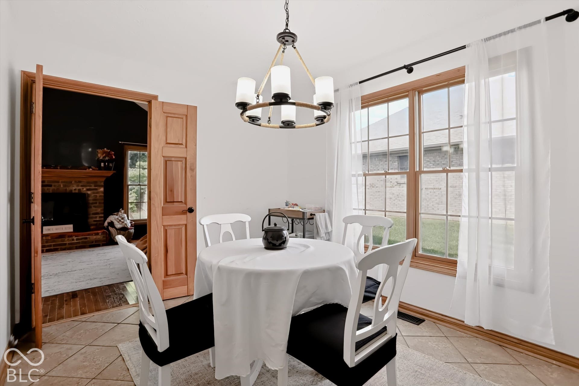 1598 Thornburg Lane, Franklin, IN 46131 1598 Thornburg Lane, Franklin, IN 46131