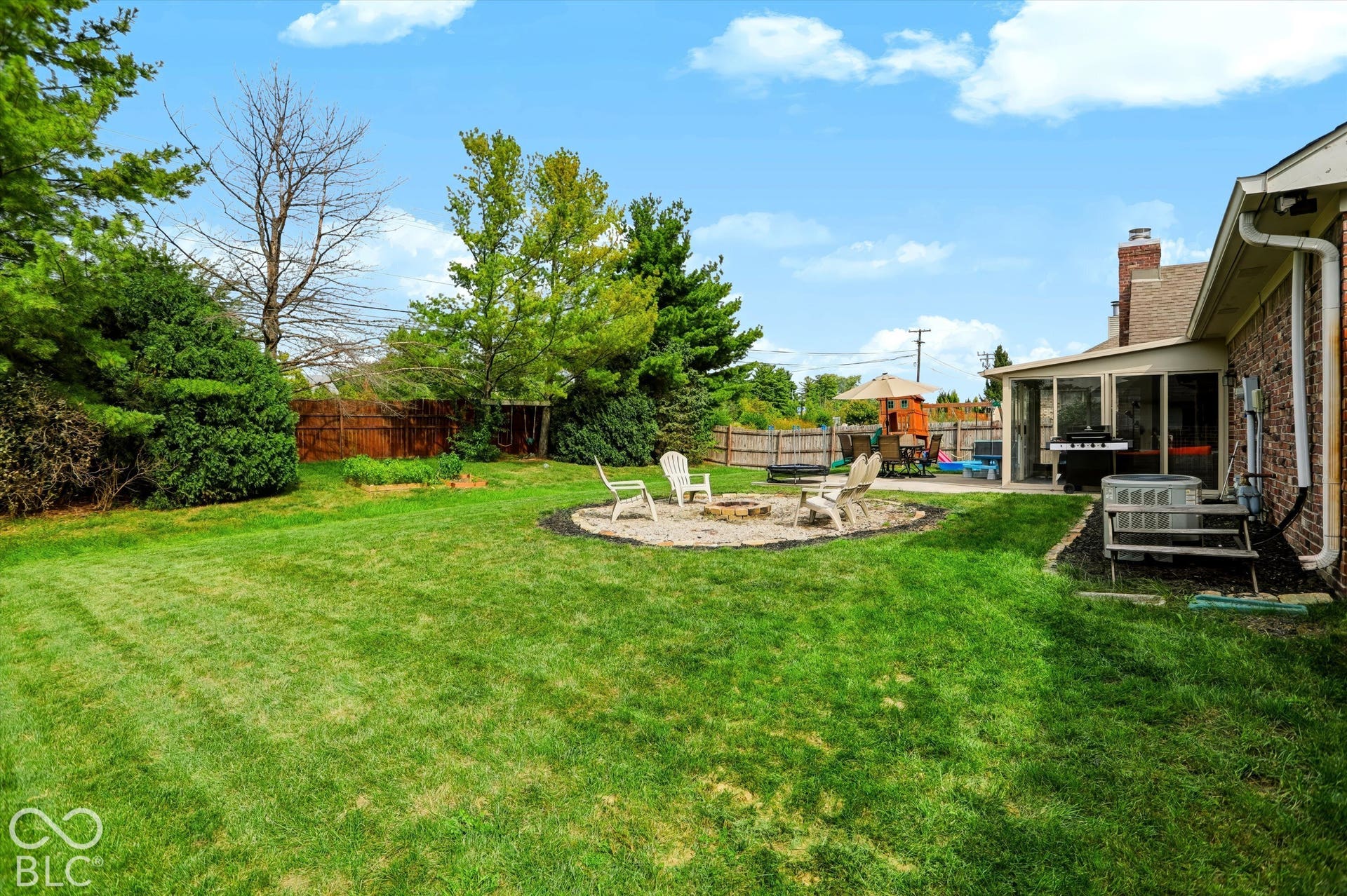 1598 Thornburg Lane, Franklin, IN 46131 1598 Thornburg Lane, Franklin, IN 46131