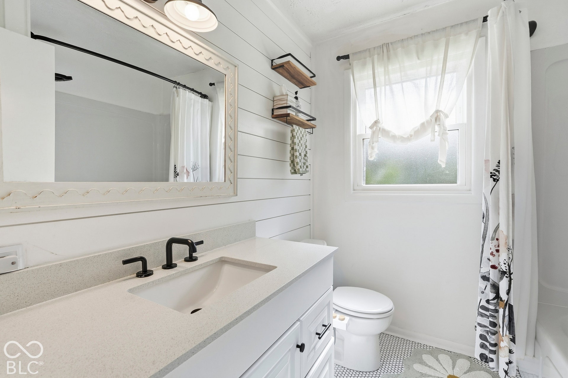 7916 Meadowbrook Drive, Indianapolis, IN 46240
