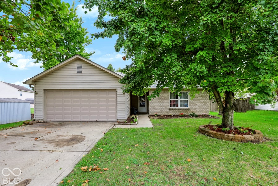 Property photo for 4016 Dogwood Lane, Franklin, IN