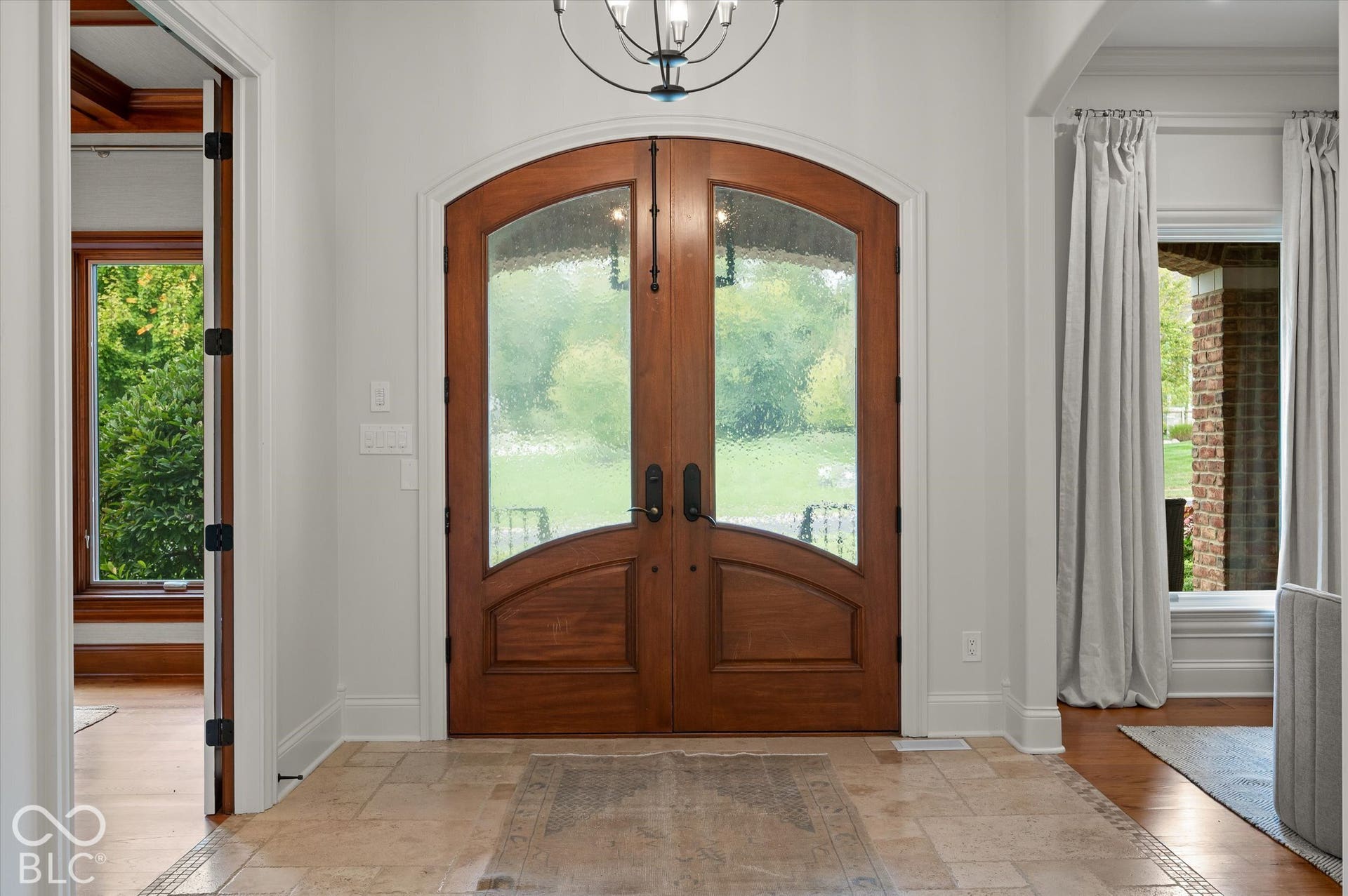 11624 Willow Springs Drive, Zionsville, IN 46077