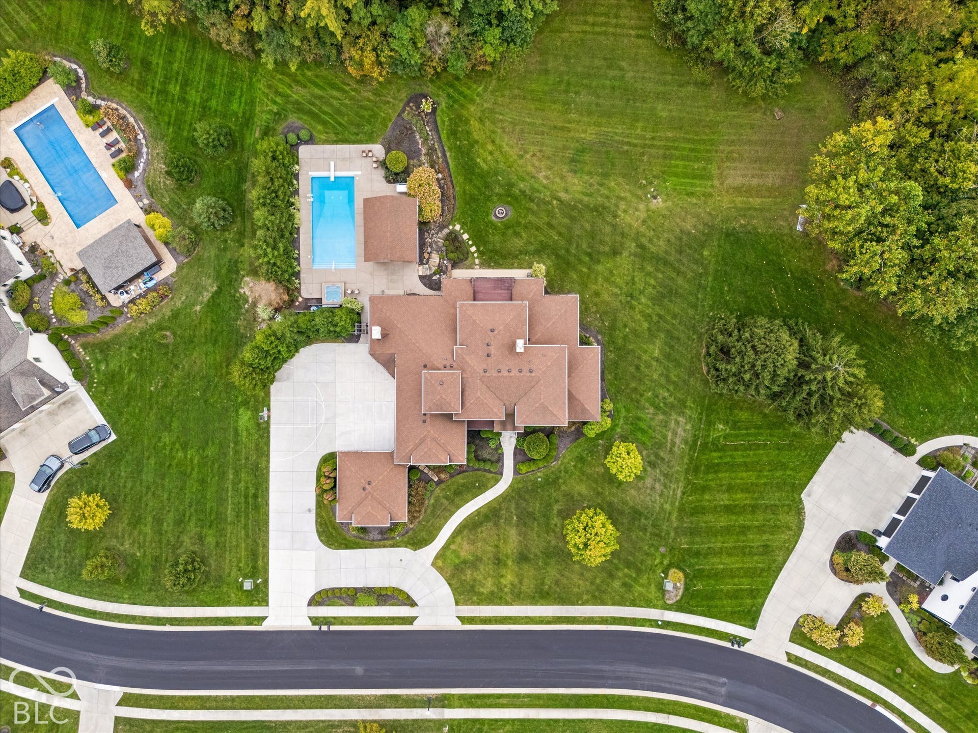 11624 Willow Springs Drive, Zionsville, IN 46077