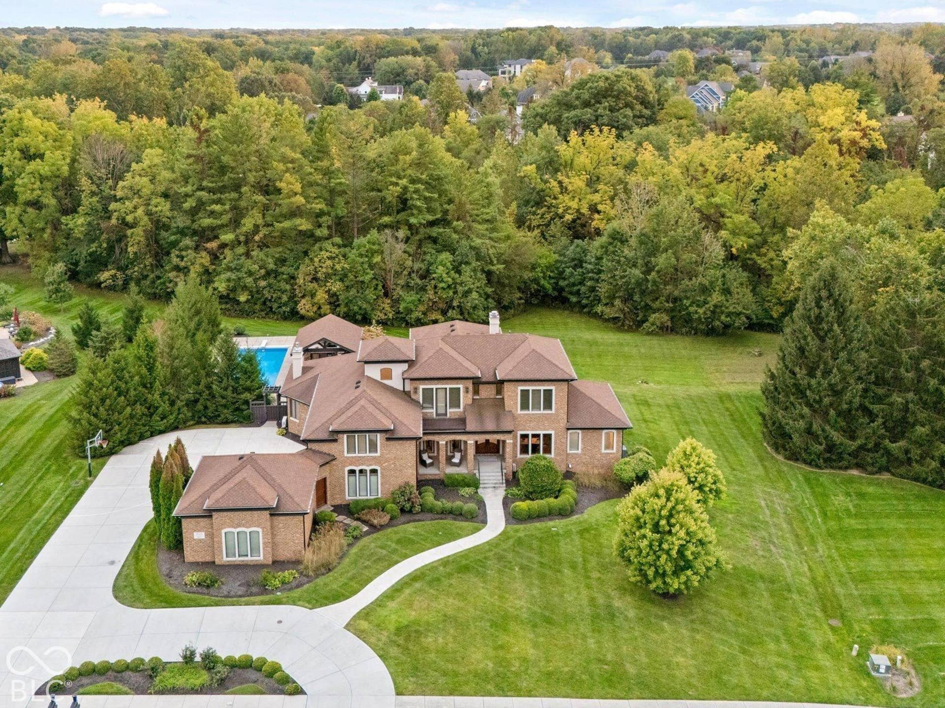 11624 Willow Springs Drive, Zionsville, IN 46077