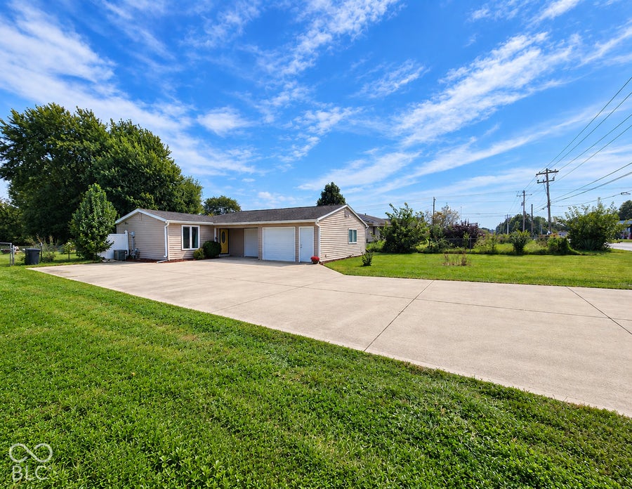 Property photo for 12537 N Paddock Road, Camby, IN