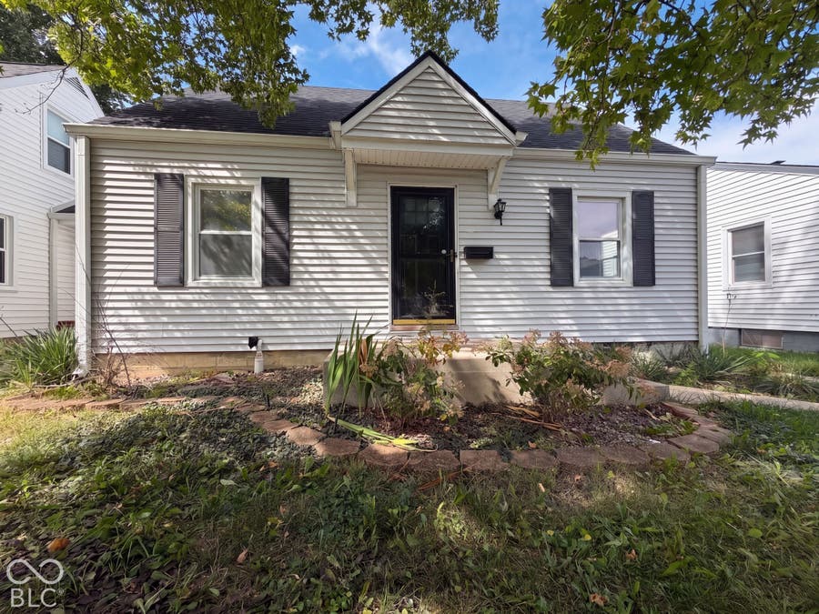 Property photo for 122 S 6th Avenue, Beech Grove, IN