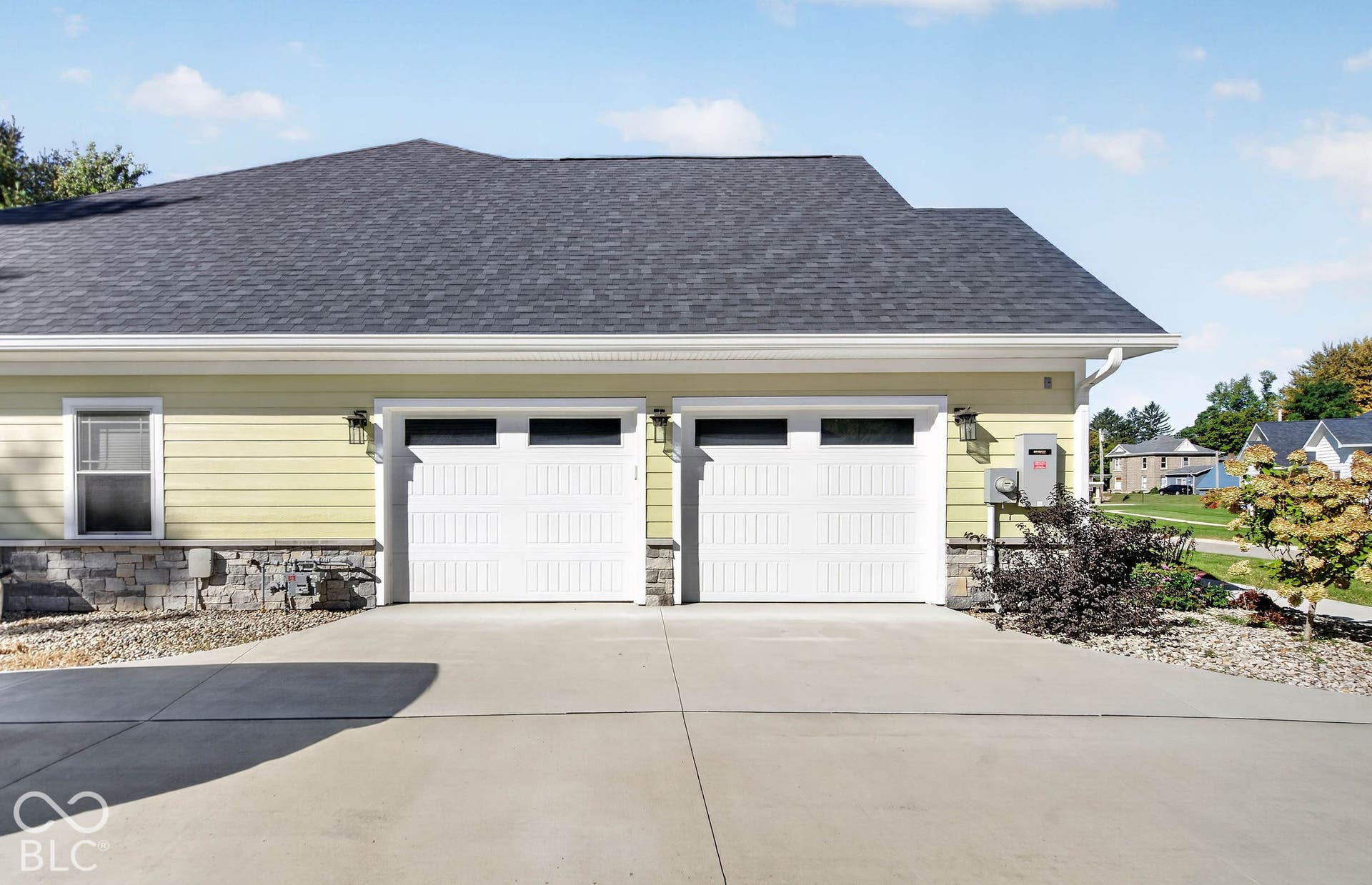 307 Blue River Drive, Knightstown, IN 46148