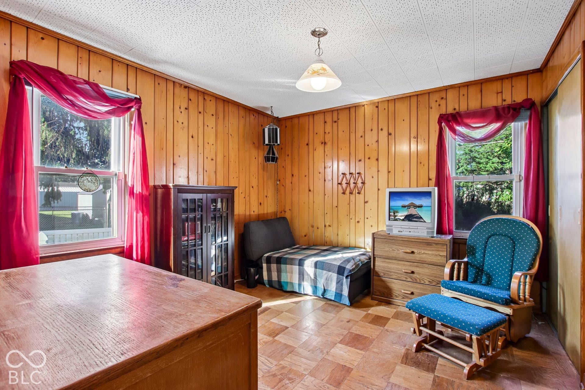 140 S 7th Avenue, Beech Grove, IN 46107