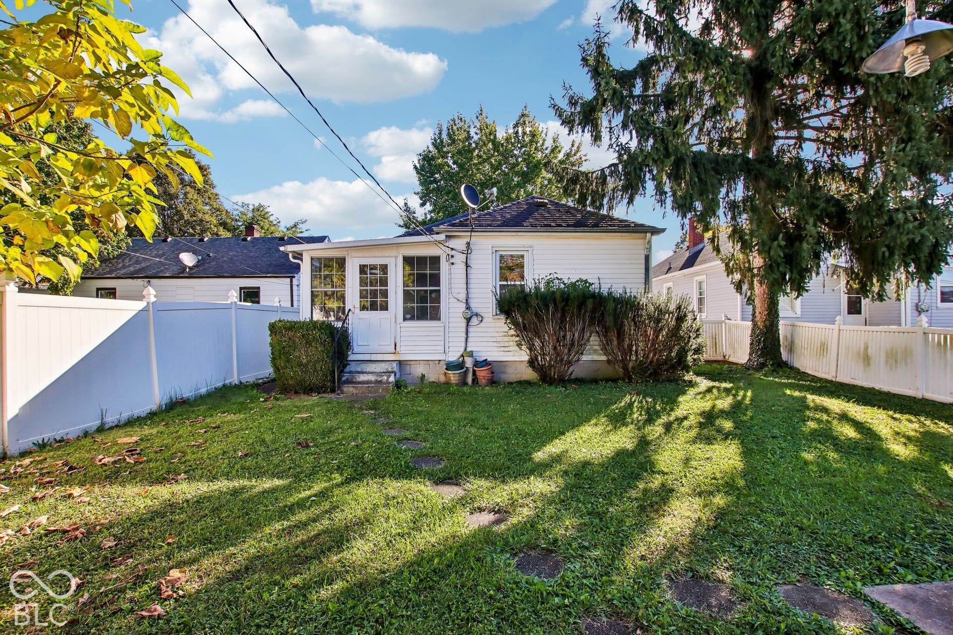 140 S 7th Avenue, Beech Grove, IN 46107