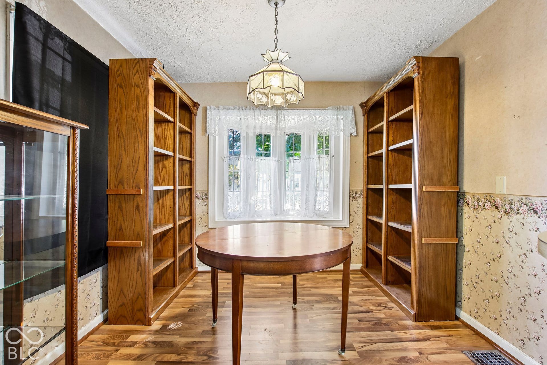 140 S 7th Avenue, Beech Grove, IN 46107