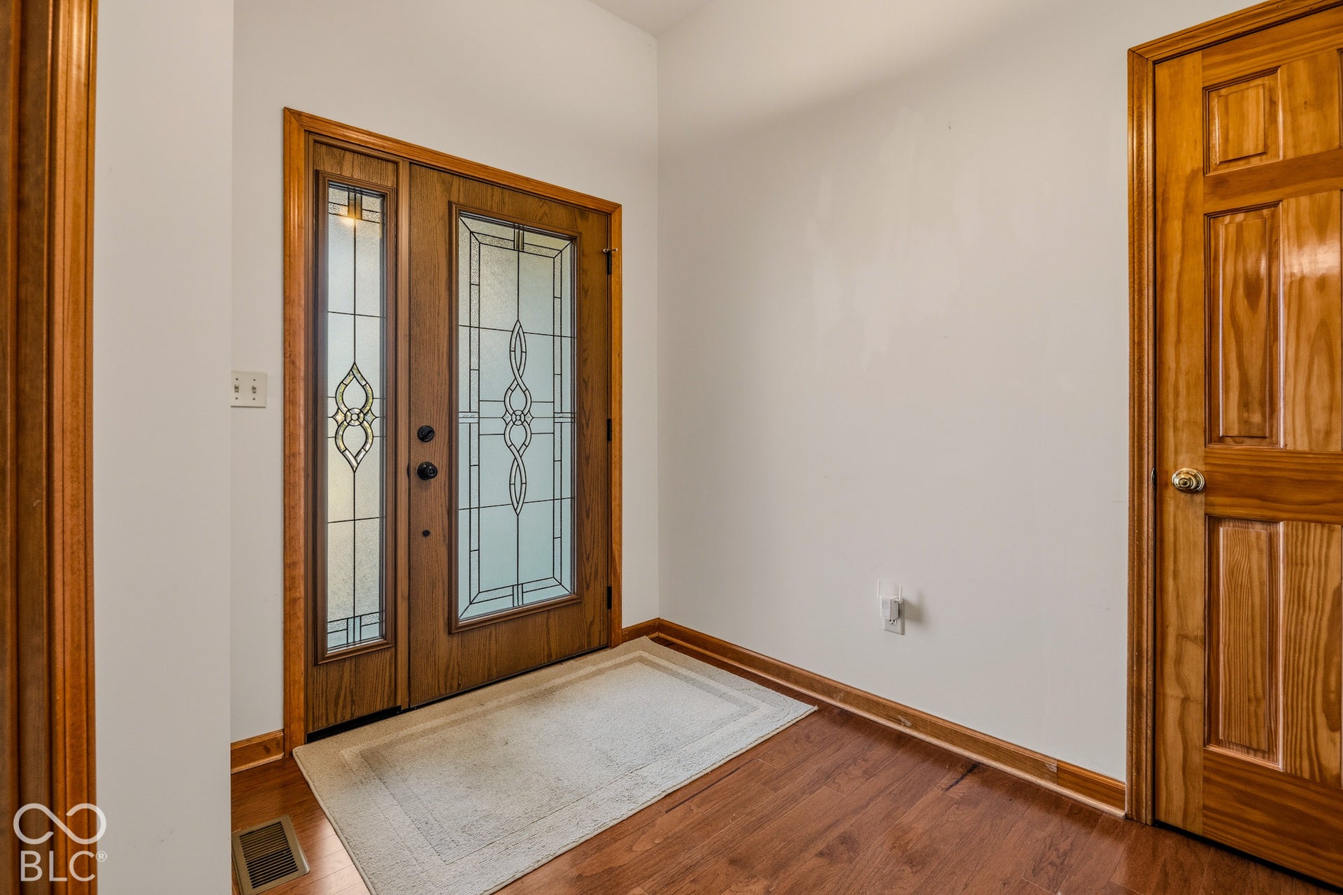 3445 Brent Cross Drive, Columbus, IN 47203