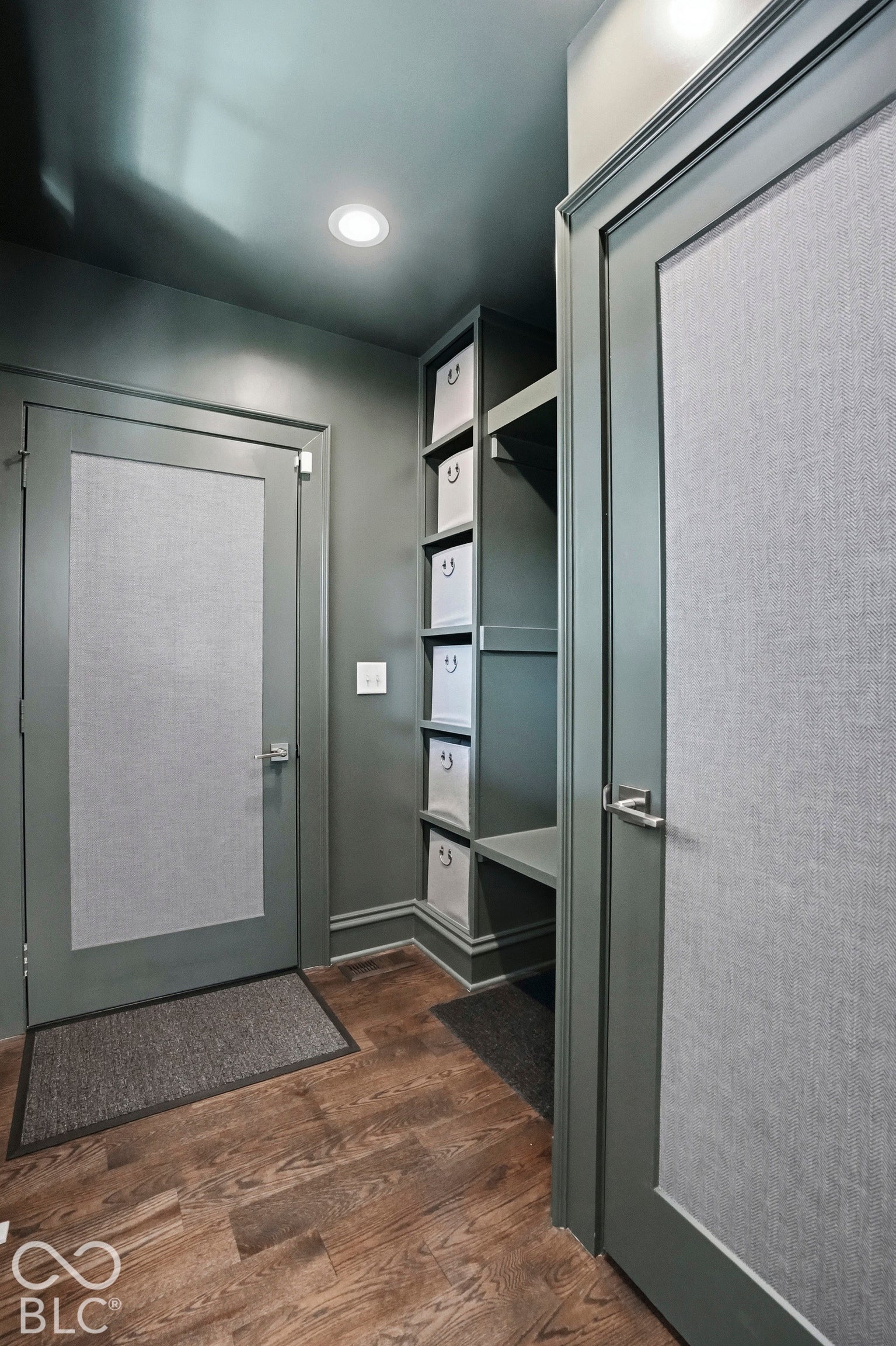 MUDROOM LEADING TO ATTACHED GARAGE